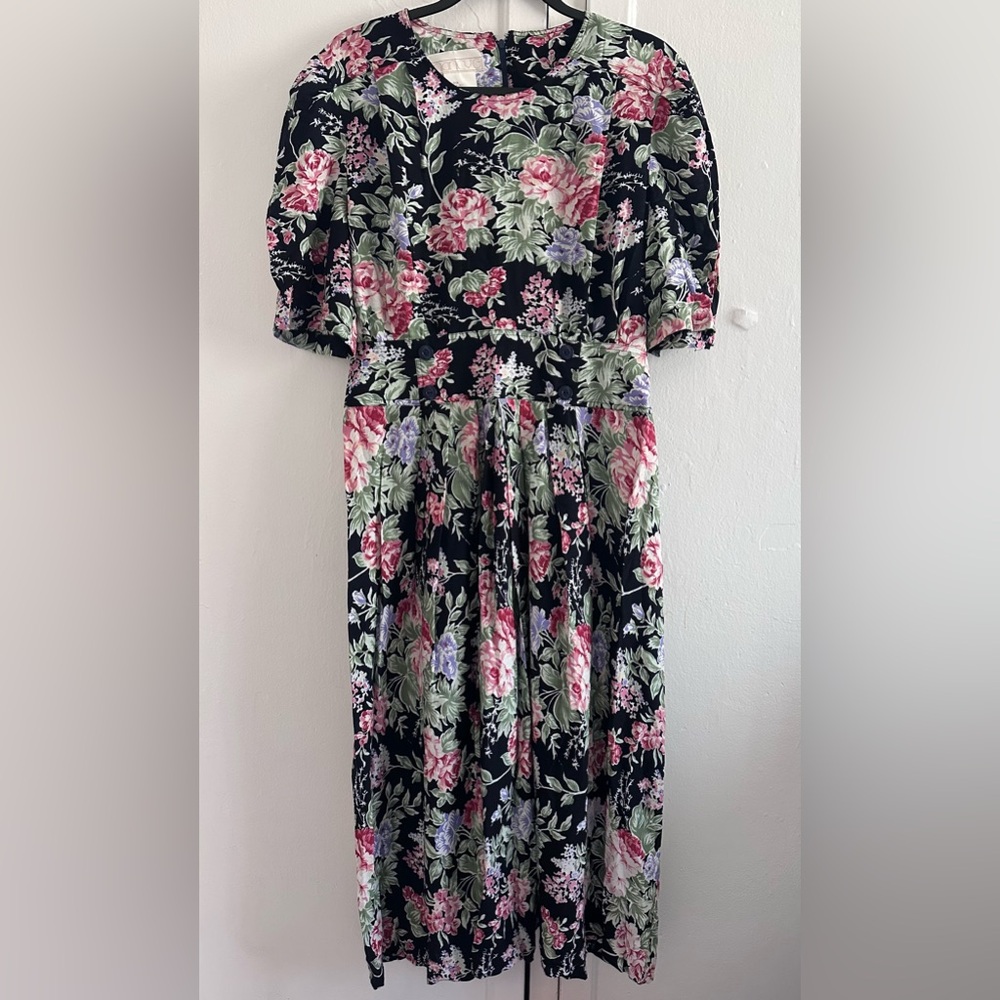 Vintage Floral Maxi Dress